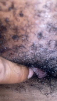 Seksi Afrikalı zenci genç kız bbc bakış açısı emdikten sonra ıslak amcığını emmek için okulu astı