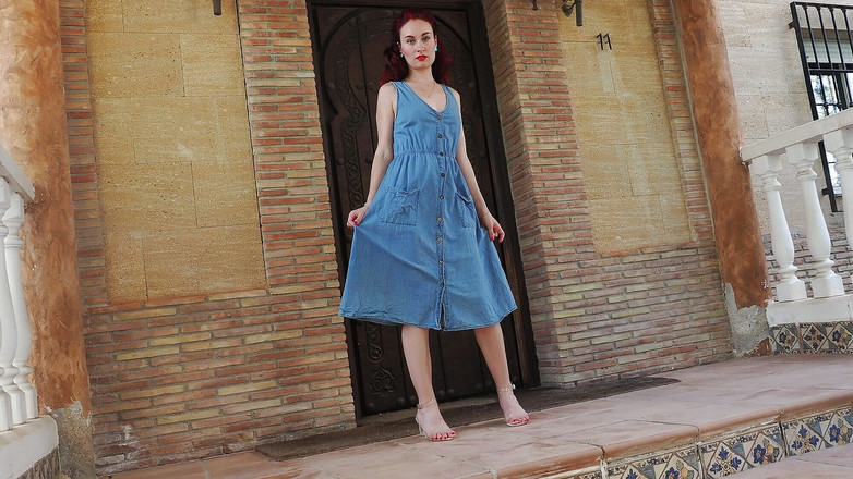 Arielortizx: 我的继父热衷于在我们家门口拍摄我，我通过为他自慰来满足他的愿望