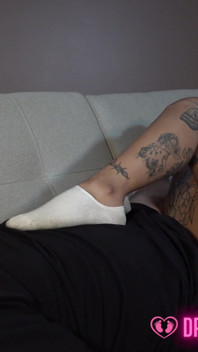 Melancap dan footjob Cruella dalam stoking putih berpeluh - (dreamgirls dalam stoking)