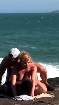 Vacation Fucks Three Anal Lesbians Africans Fingering Anal Cum