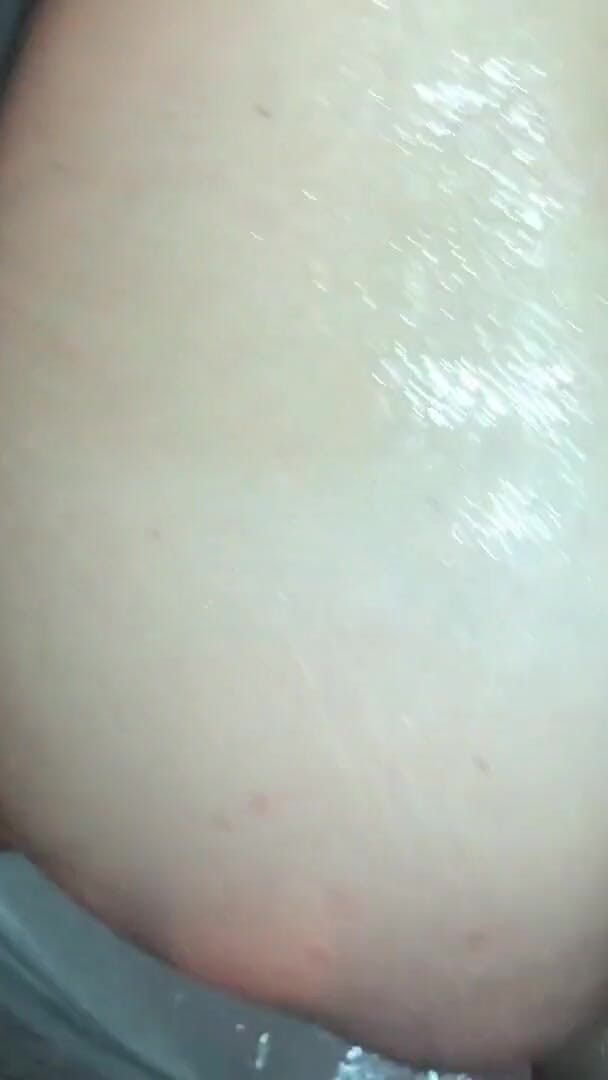 Anal washing (My wife Luna) Anal washing (My wife Luna)
