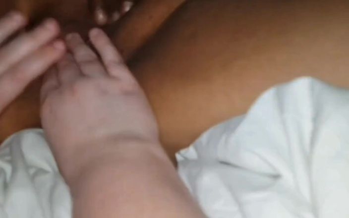 Real homemade BBW BBC porn: ЖЖМ, лизание киски, фистинг пальцами и сосание большого черного члена, удивительные стоны, интенсивные оргазмы