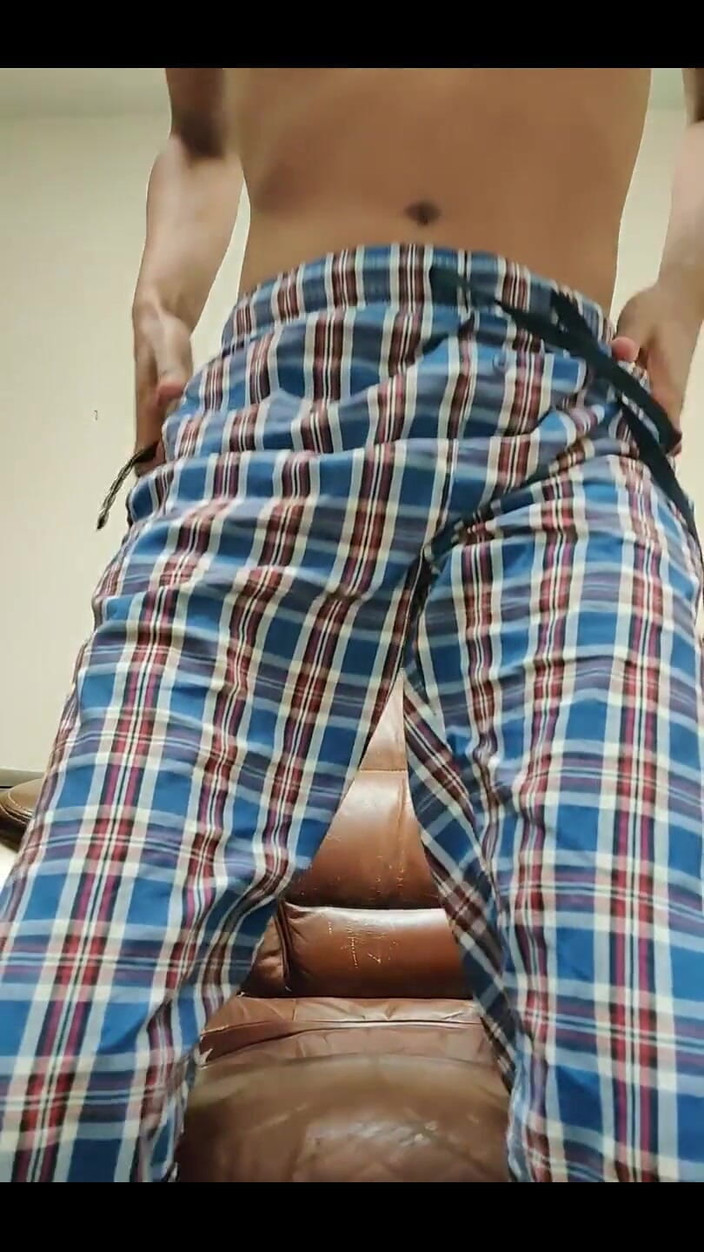 NANDgasm: Mua cho tôi một chiếc nhẫn con cu bằng da