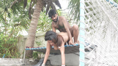 Kamasutra61: 印度裁缝回家偷窥衬衫并操她