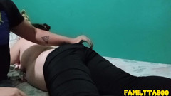 Sofixxx: Dicker arsch, stiefschwein bittet ihren stiefbruer um hilfe bei einer...