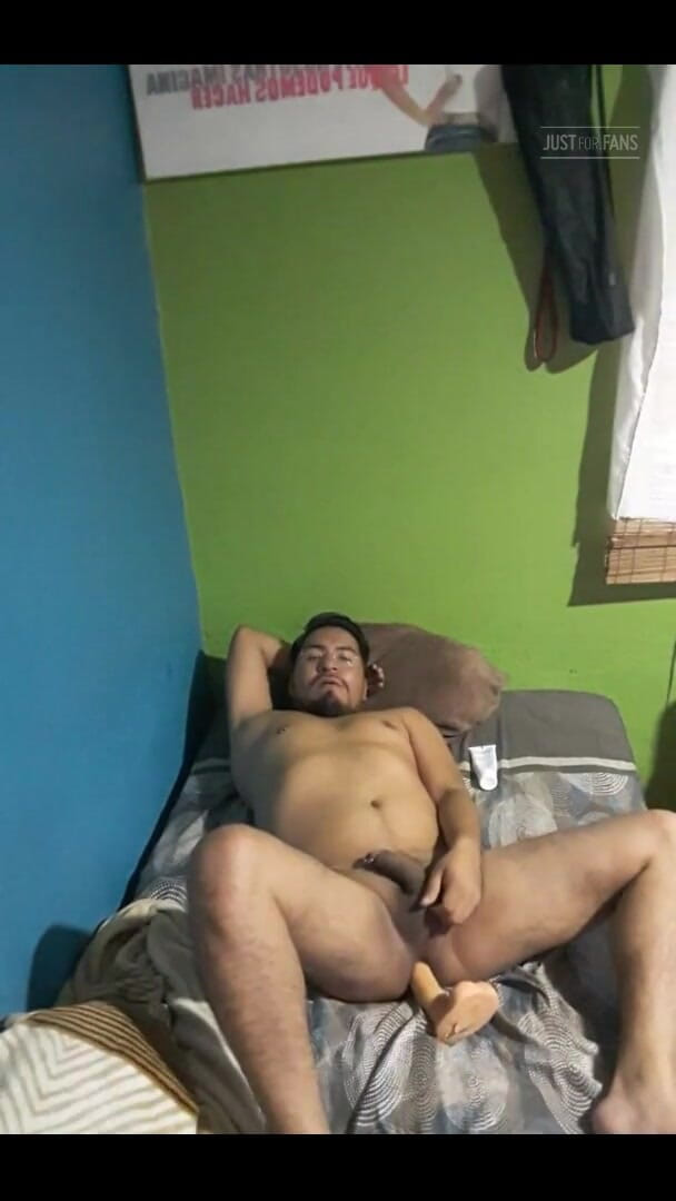 Lonely Man Wanting a Big Cock (Segundo Pot)