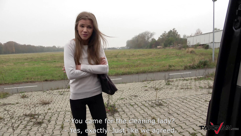 Take Van: Huzzy maigre est accro au sexe bien qu'elle agisse une...