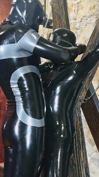 Extreem plezier voor somberheid, deel 1 - Alex Latex