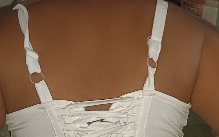 Queen4desi: Vidéo de sexe d’une étudiante desi indienne