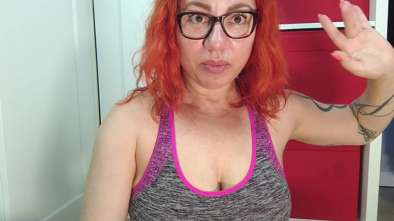 Ella Kross: Szarpnij się do moich spoconych stóp i pysznej śliny HD Mp4