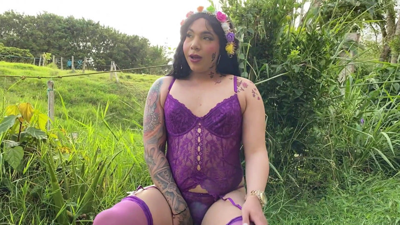 JessieRoss: Défier mes voisins - pluie de sperme, pisse