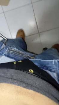 Pantolonunu çıkar