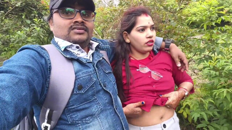 Sona bhabhi: Awek desi India bercium adegan dan tetek buah dada oleh...