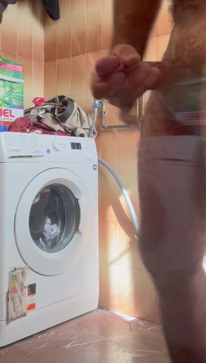 Adeegujjar Studio: un grande cazzo