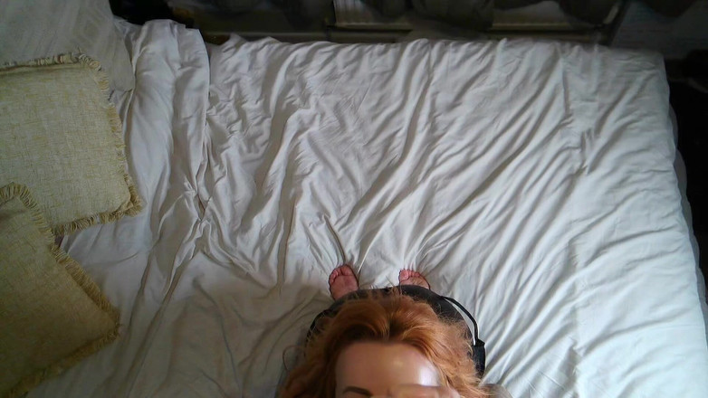 Mr Money Shot & Zoe Grey: 大きなフェイシャル付きで昼間のクイックフェラチオ