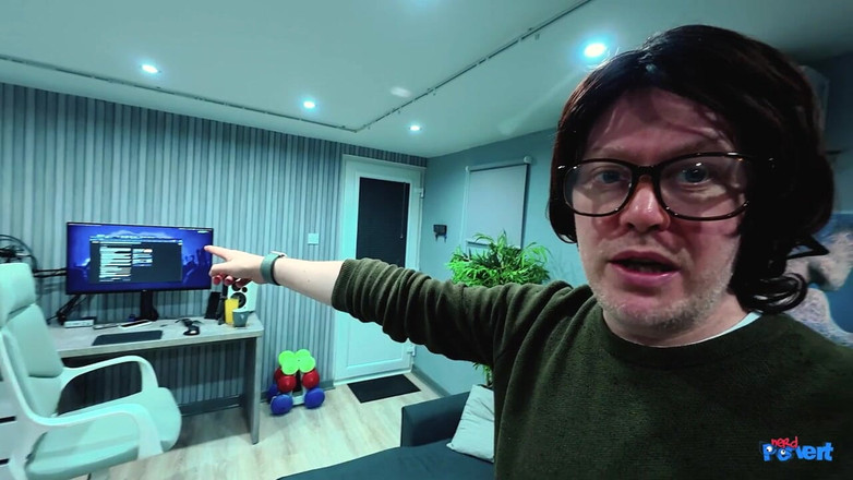 Nerd Pervert: Nadia Love - 少女性爱包