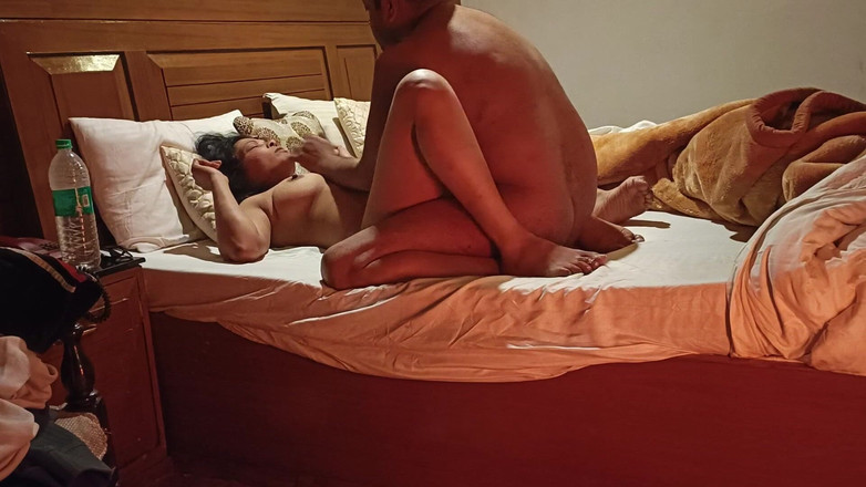 Rajkumarji: 하드코어하게 따먹히는 인도 마누라