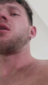 Sexy italský nevlastní otec ničí zadek nahoře bez a nelituje se!