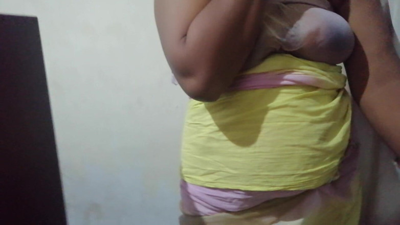 Tina Baby: Tentația mamei sexy cheamă pula socrului