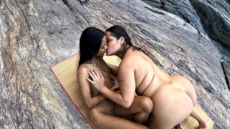 Paty Bumbum: Une desi indienne se fait baiser en direct sur une...