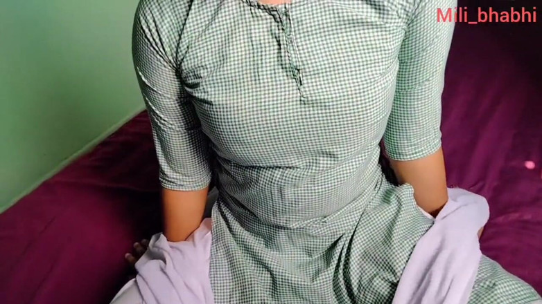 Mili bhabi: Indiancă desi școlăriță Mili care face sex cu iubitul ei Xvideos