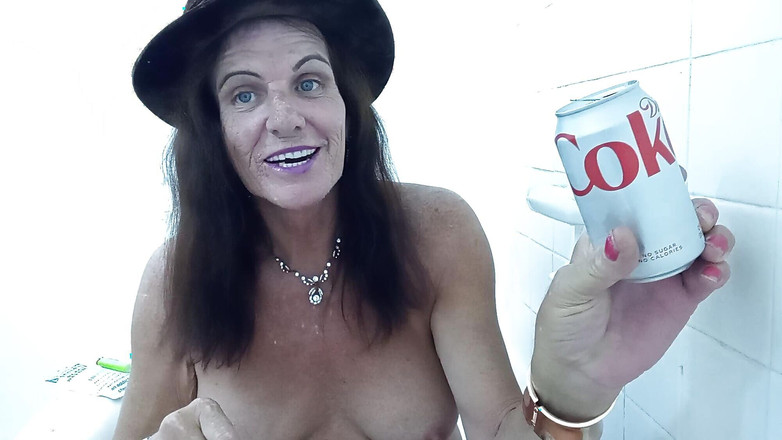 Lizzy Yum: Lizzy Yum 2023年9月スモークブレイク術後オーガズムプッシーオナニー