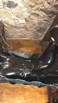 Dungeon swing potěšení - Alex Latex