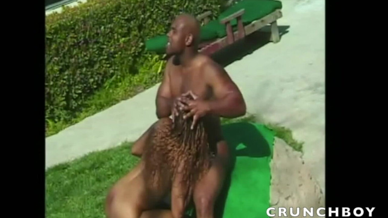 Bitch Girl Video: Penembusan berganda dubur dan pepek dengan kawan-kawan dengan creampie berakhir