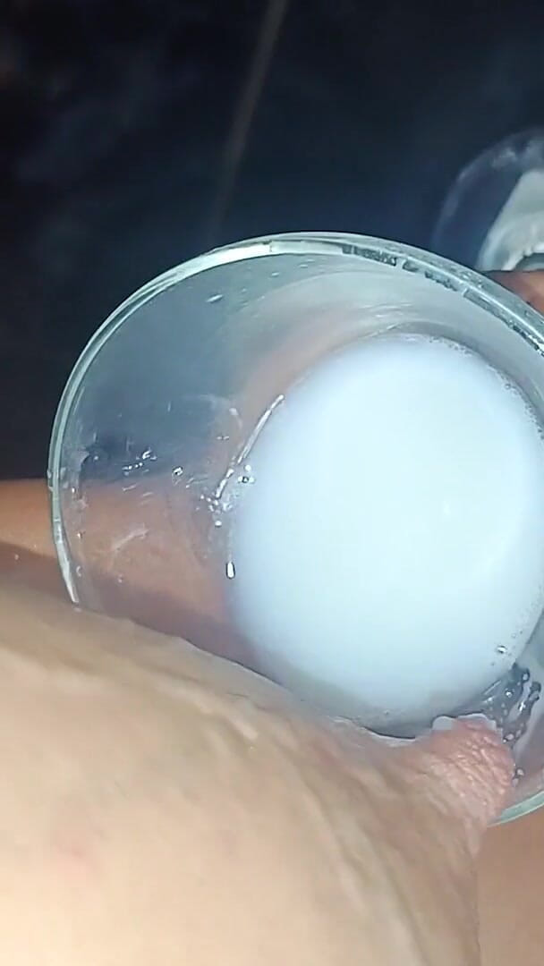 princess_andrea_: Yüksek basınçlı süt spreyi!