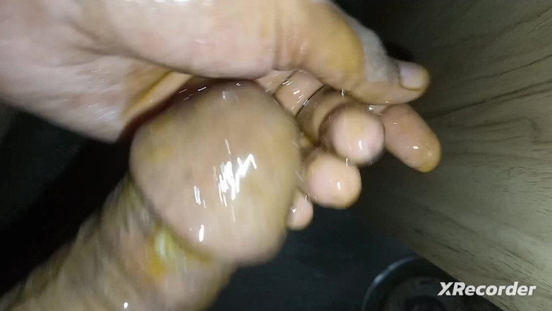 First-ever: हैण्डजॉब सो स्वीट