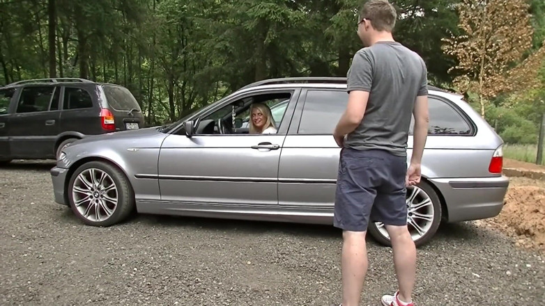 CamProMedia: German blond Lara risky blowjob on a parking with stranger