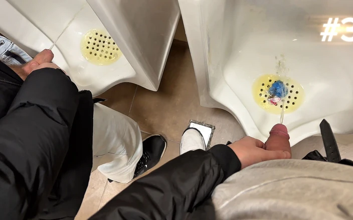 Arg Boys: First Gay Pissing Vlog in History (and It’s Hot)