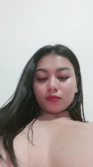 Jonathan Camberg: Mahasiswi Berani Memakai Lingerie Transparan