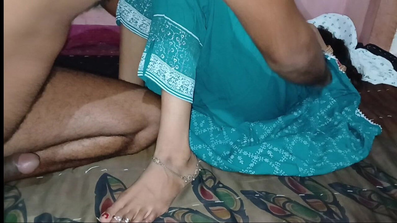 seema: Sex nevlastní sestry v noci