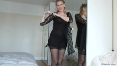 Danielle Maye: Destrozando ropa
