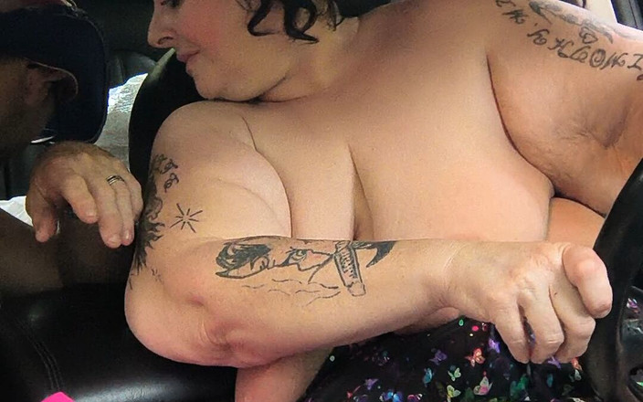 HerculesnVENUS: Fondling Hard N She's Wet Ready to Lay Seats Back...