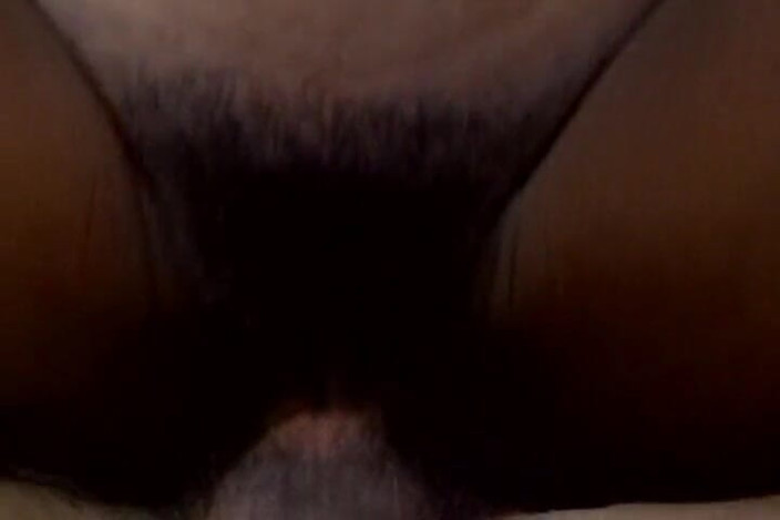 Vintage Life: Cewek semok kulit hitam lagi asik muasin memeknya sendirian