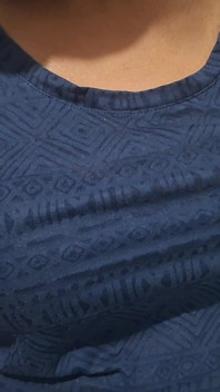 Ma belle-mère en deuil a besoin de l’aide de vous, elle est sexy