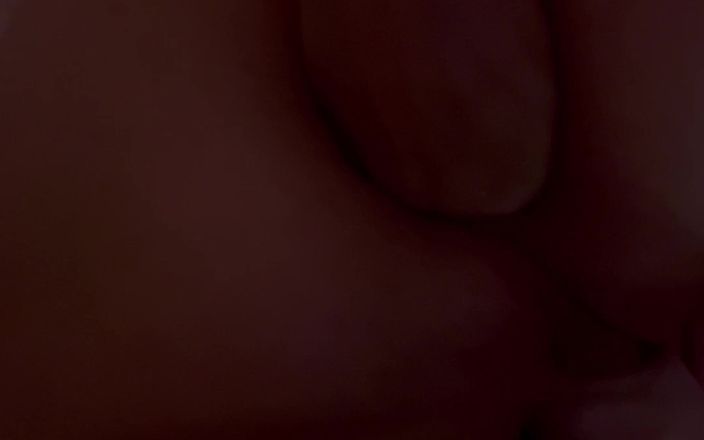 Kisasuperr: Elinle anal mastürbasyon yapıyorum