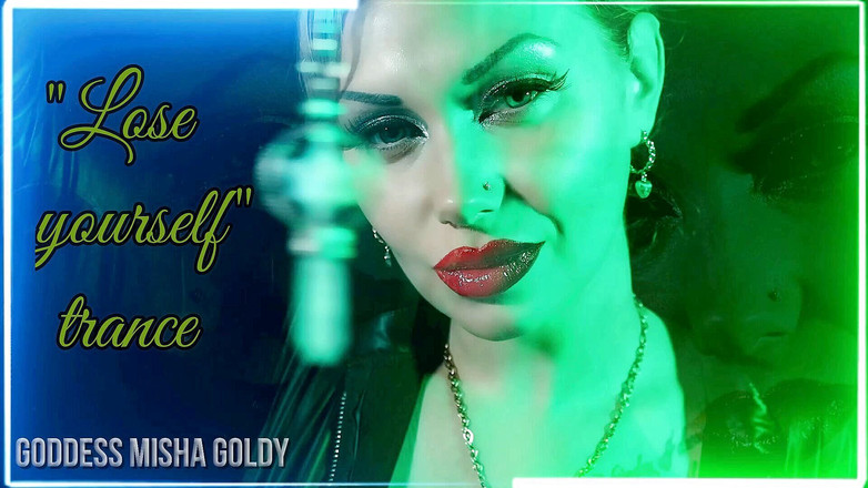 Goddess Misha Goldy: 私のゴージャスな唇崇拝トランスに身を任せてください!