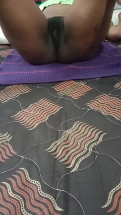 Bakire amcık sert sikişiyor 13 dakika sonra büyük boşalma