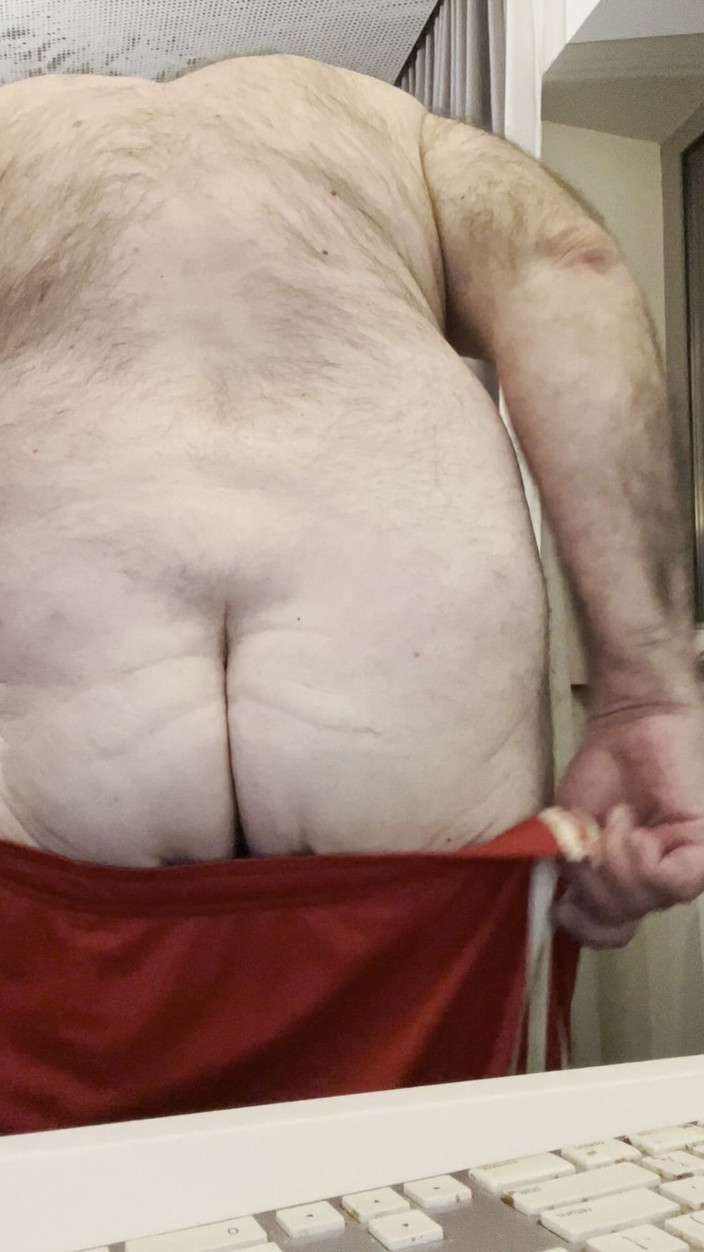 Coach Karl dude lodge: 5 février, danse des couilles et des fesses