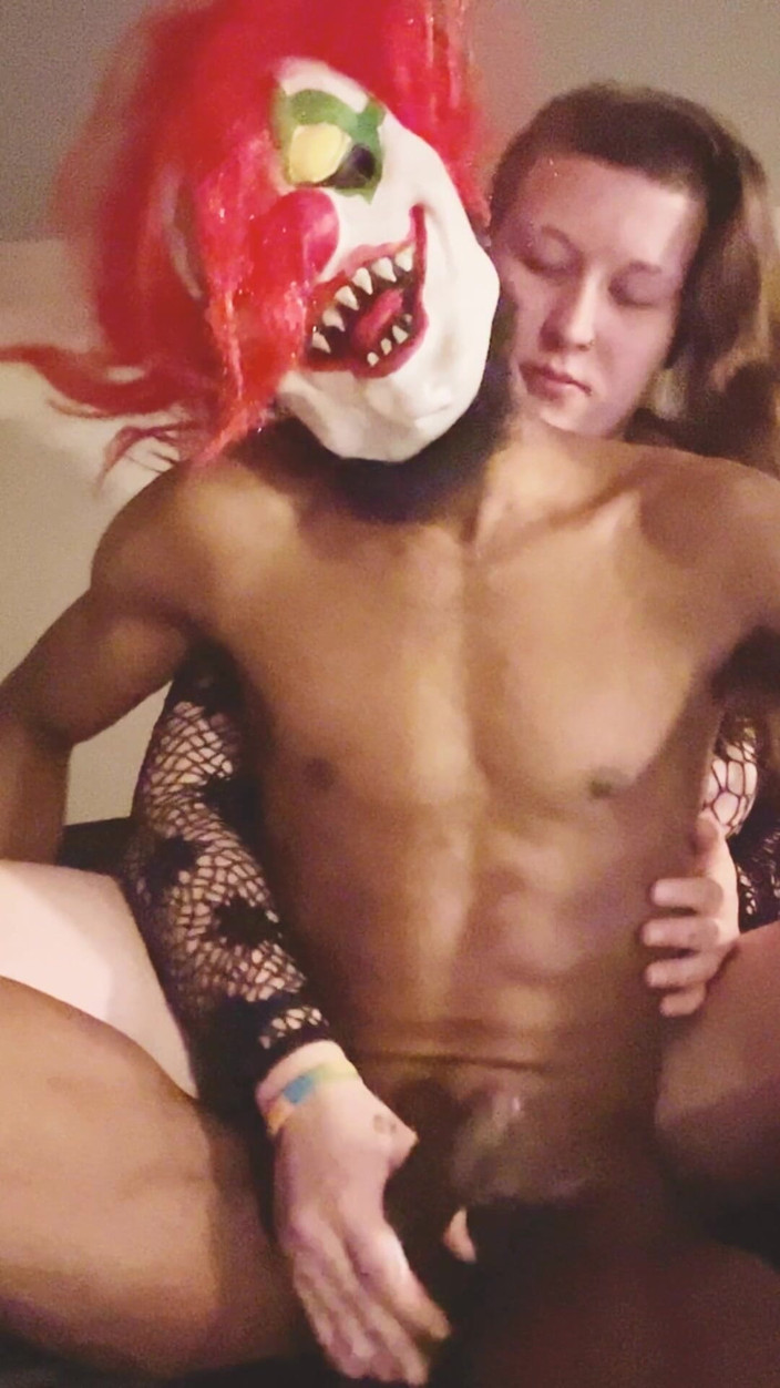 Thekookiejar: Amazing Handjob Turns Into Lots of Other Things
