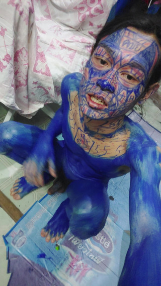 Clown likes to play with colors: Clown Chicken 2