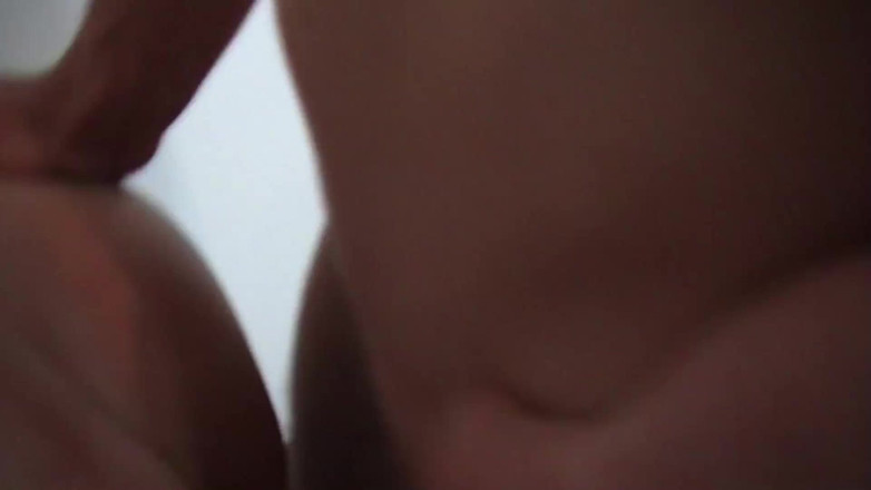 Mature Wanker: Oğlanlarla anneler! Yaşlı kadınlar ve genç erkekler sikişirken!