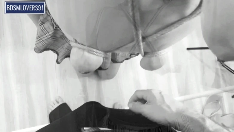 Bdsmlovers91: Papa's slet is verslaafd aan haar kleine doorhangende tieten en...