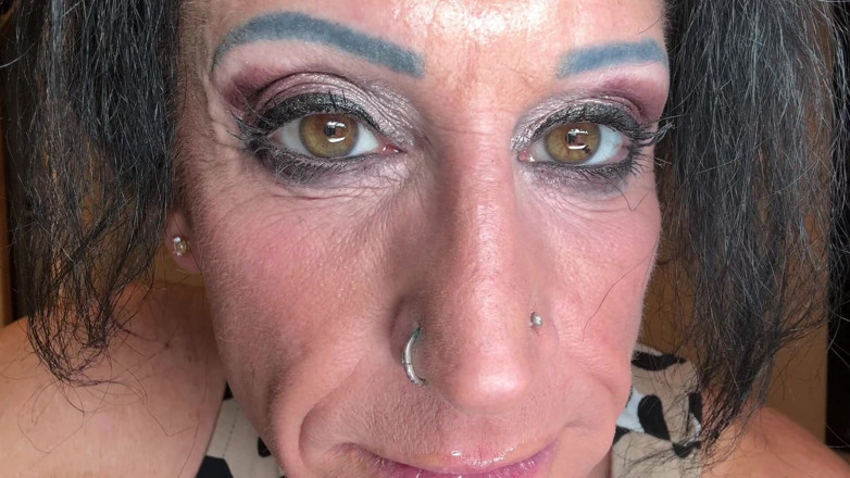 Kandylegsxxx: Déesse Kandys, routine orale coquine