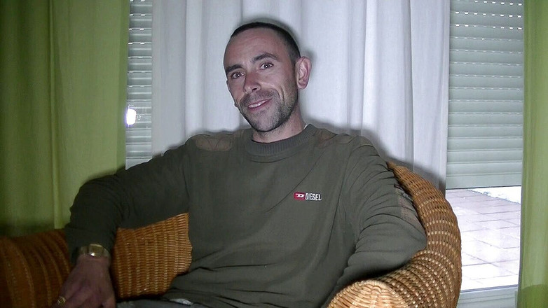 Gaybareback: Справжня сексуальна повія відтрахана без презерватива гетеросексуальним допитливим чуваком