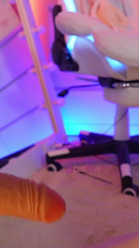 Il dildo mi ha preso da dietro