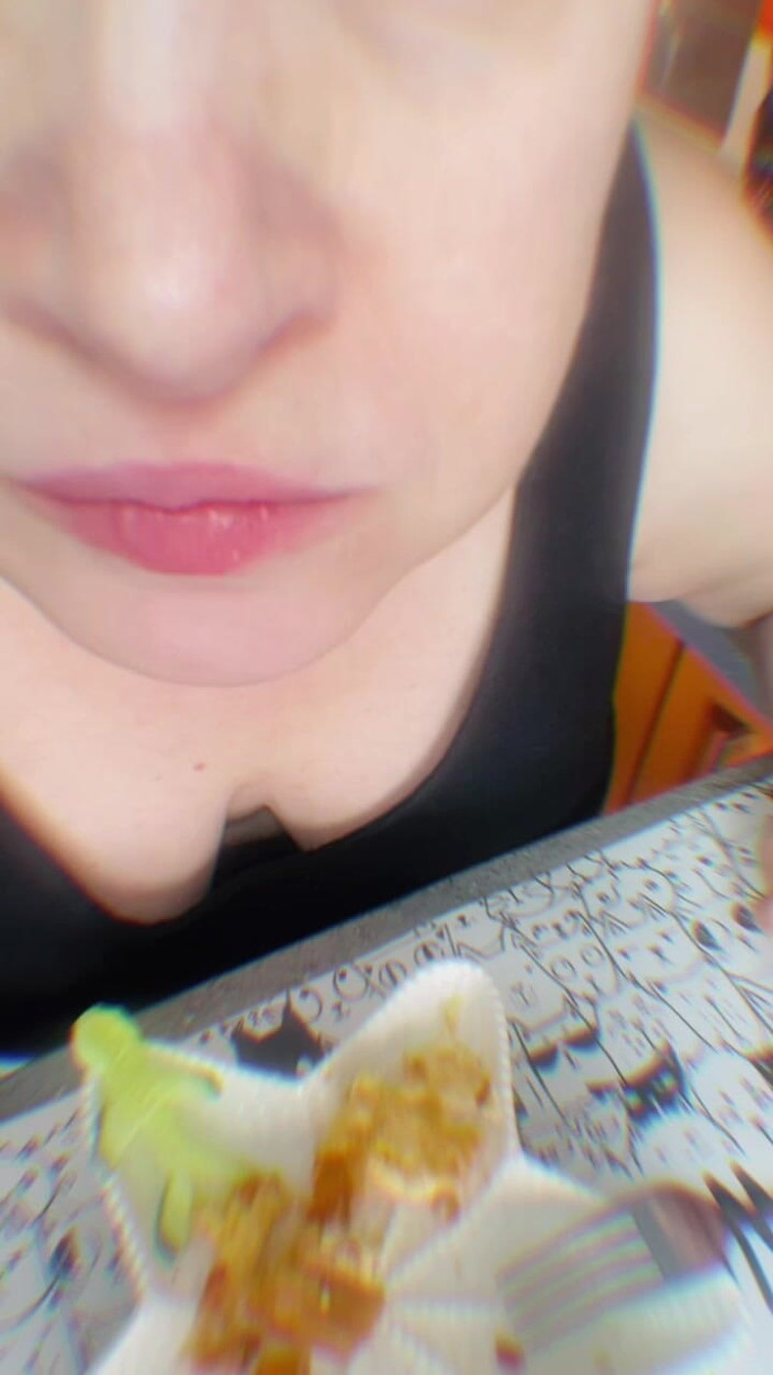 VikkiGeorgia: Giantess and Vegetable Men, Jogo Engraçado